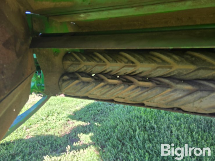 2014-john-deere-946-image-13