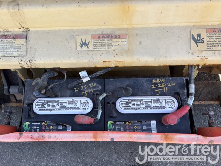 2015-jlg-3246es-image-14