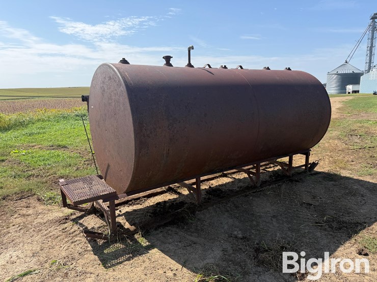 2000-gal-fuel-tank-image-1
