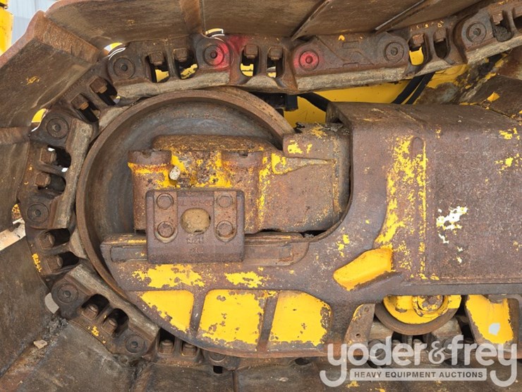 2023-komatsu-d61px-image-13