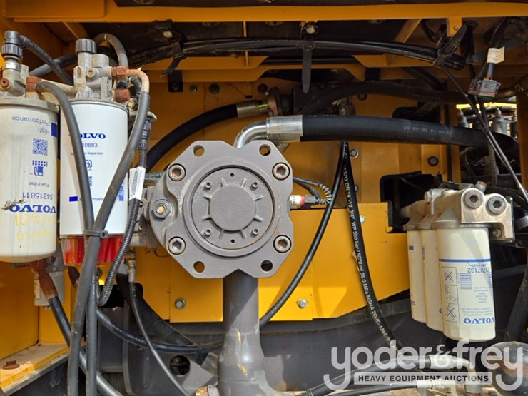 2016-volvo-ec350el-image-39
