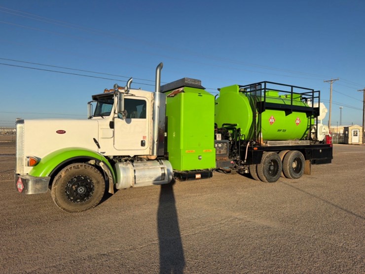 2014-peterbilt-367-image-1
