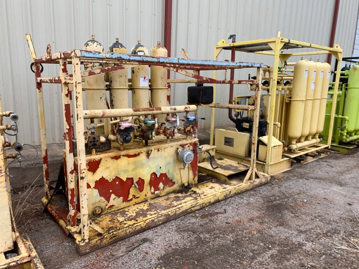 meyer-5-station-4-bottle-accumulator-image-2