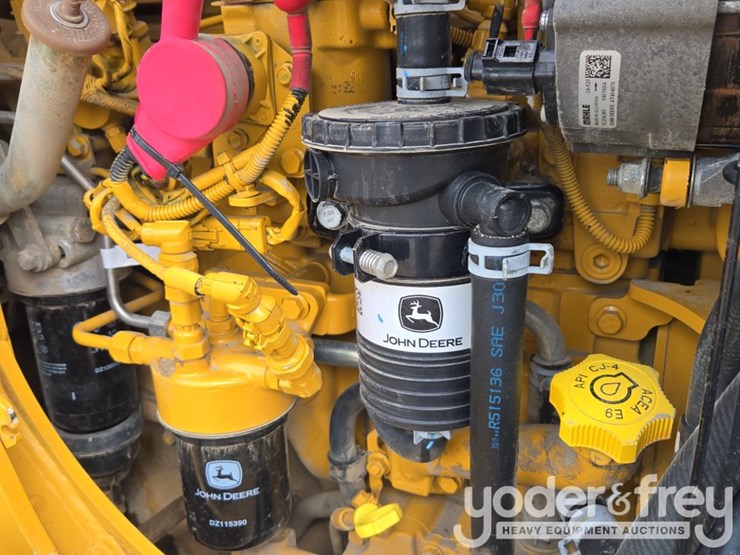 2020-deere-310sl-image-51