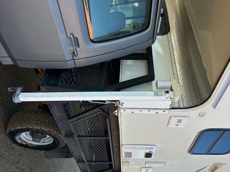 1995-ford-f350-image-68