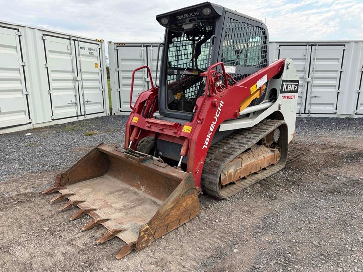 2022-takeuchi-tl8r2-image-1