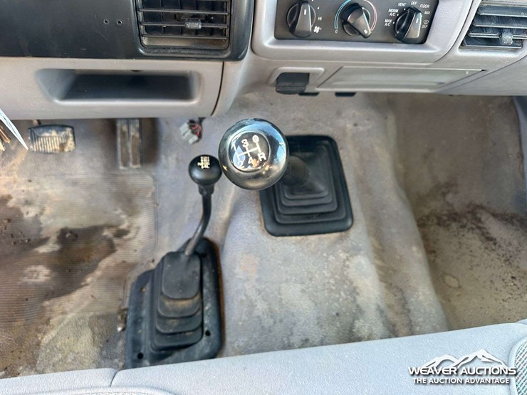 1995-ford-f350-image-18