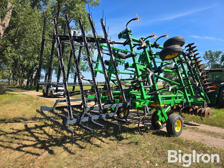 2012-john-deere-2310-image-5