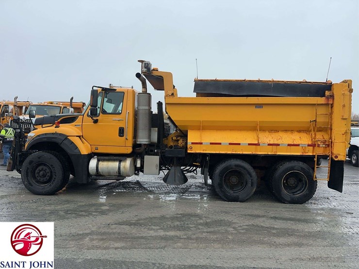 international-workstar-7600-image-8