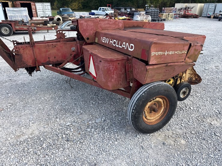 new-holland-310-image-4