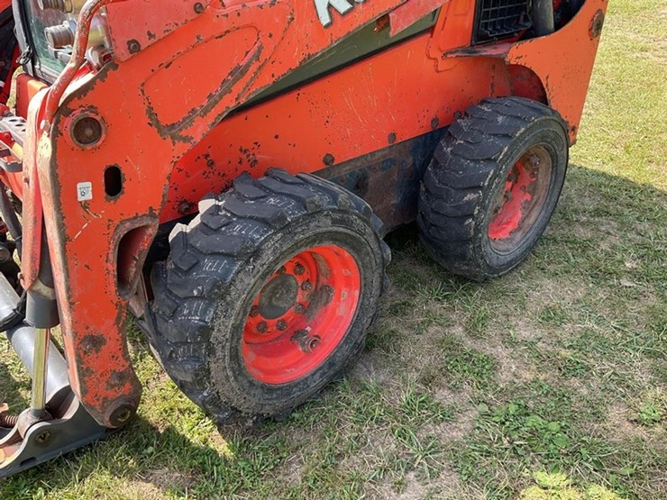 2017-kubota-ssv65-image-11