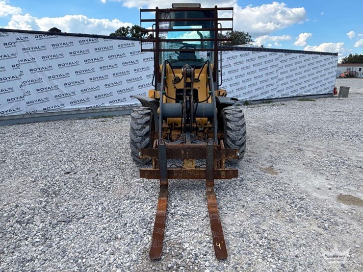 deere-244j-image-28