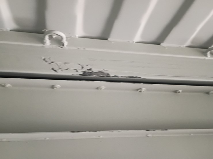 #l110-000-•-40ft-container-[damaged]-image-38