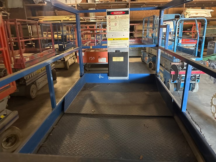 #151-•-skyjack-4620-electric-scissor-lift-image-5