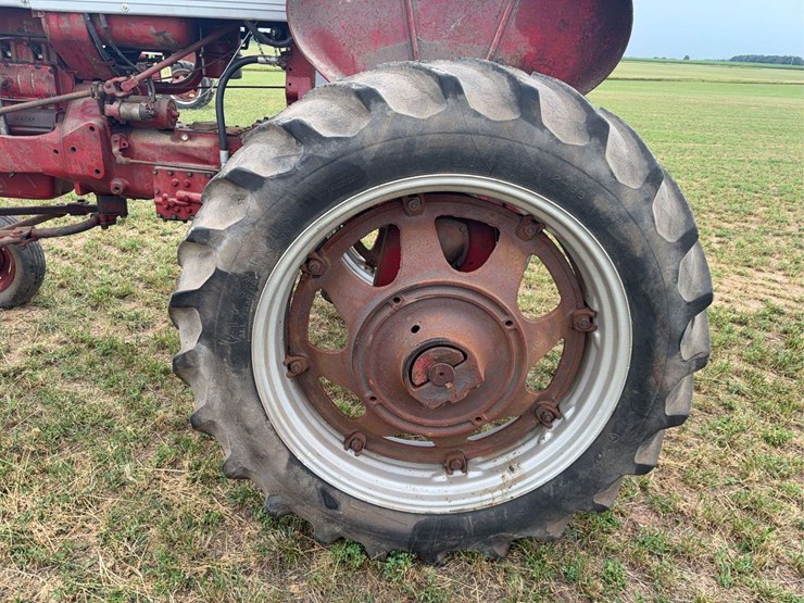 farmall-460-hi-clear-image-17