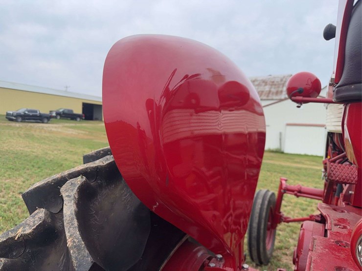 farmall-560-hi-clear-image-43