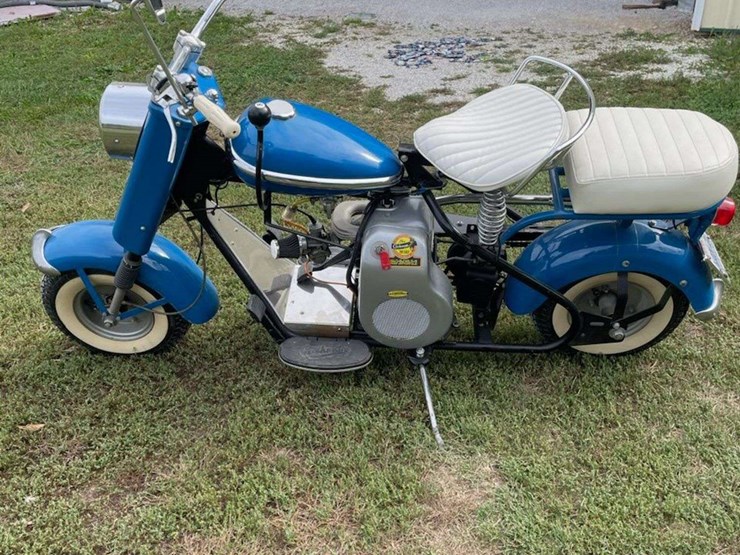 1959-cushman-eagle-scooter-image-1