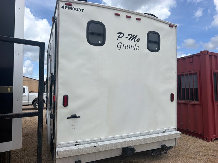 #46944-•-22ft-bathroom-trailer-|-no-title-image-4