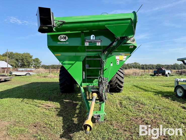 j&m-1150-20-grain-cart-image-2