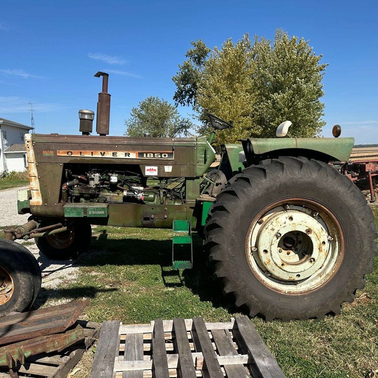 1967 OLIVER 1850