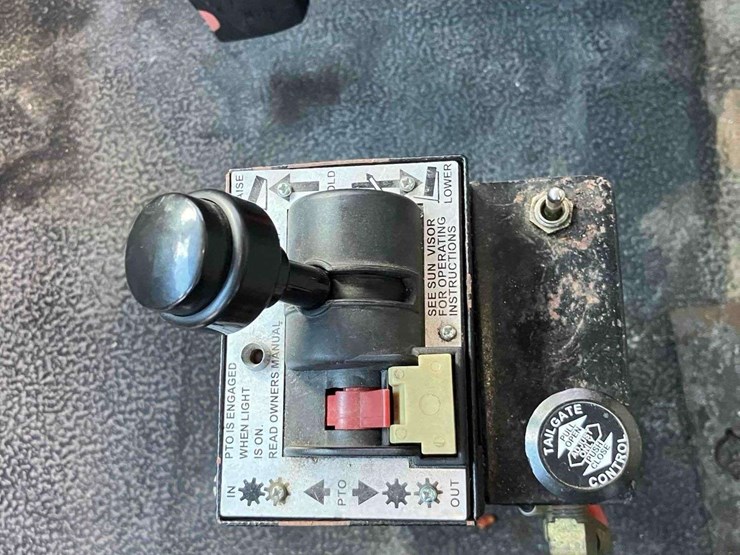 2019-international-hv507-t/a-dump-truck-image-26