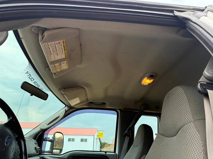 2006-ford-f250-xl-image-33