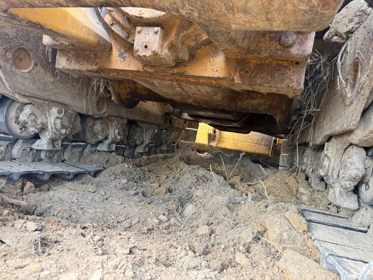 caterpillar-d8t-image-30