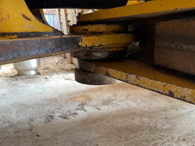 2007-deere-444j-image-11