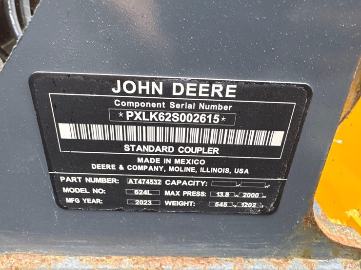 2024-john-deere-624-image-16