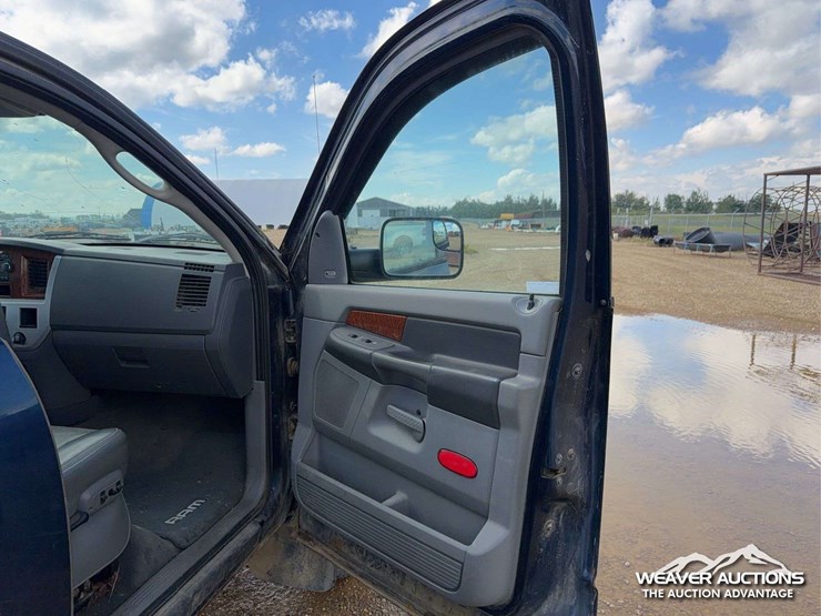 2007-dodge-ram-3500-image-32