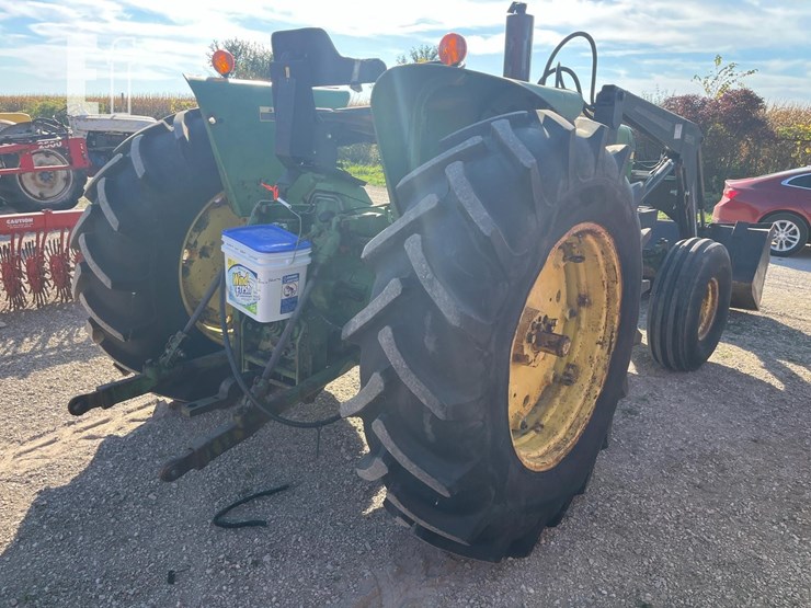 1977-john-deere-2840-image-3