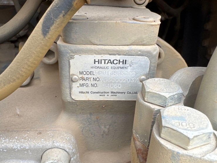 2023-john-deere-350-image-27