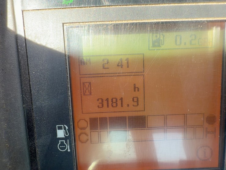 2019-yanmar-vio50-6a-image-33