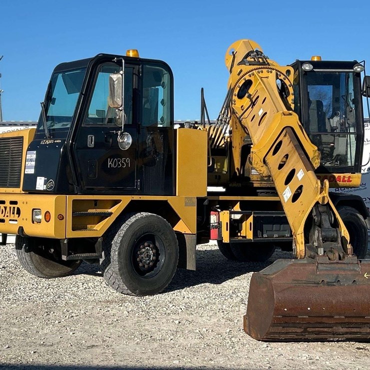 2014 GRADALL XL3100 IV