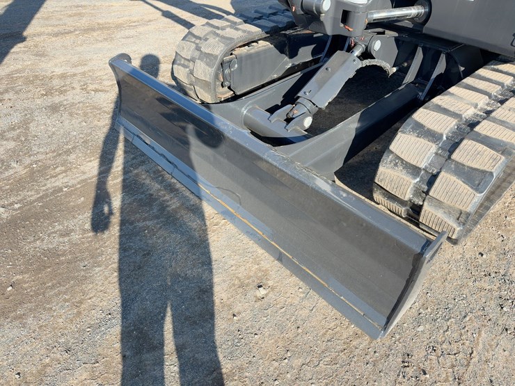 2023-bobcat-e60-image-17