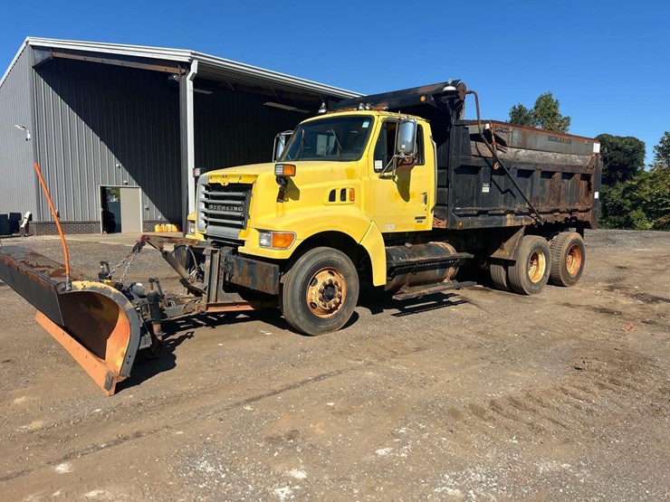 2004-sterling-l9500-image-1