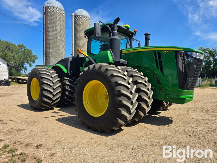 2018-john-deere-9370r-image-3