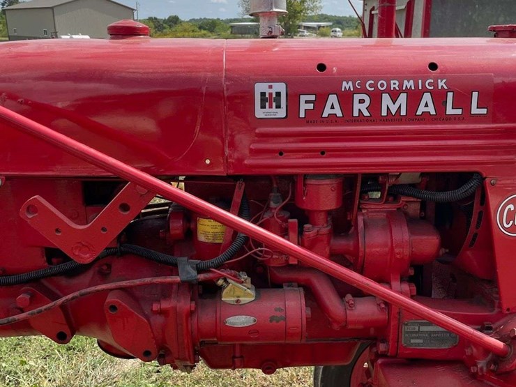 1949-farmall-cub-image-2
