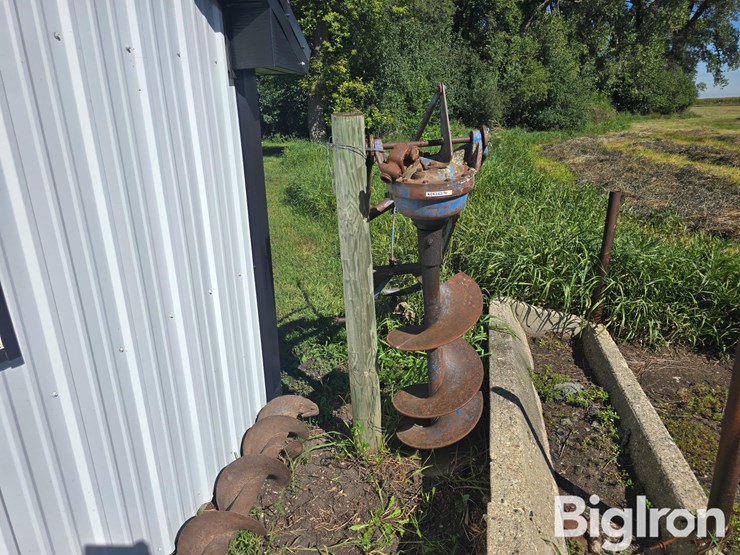 ford-3-pt-post-auger-image-6