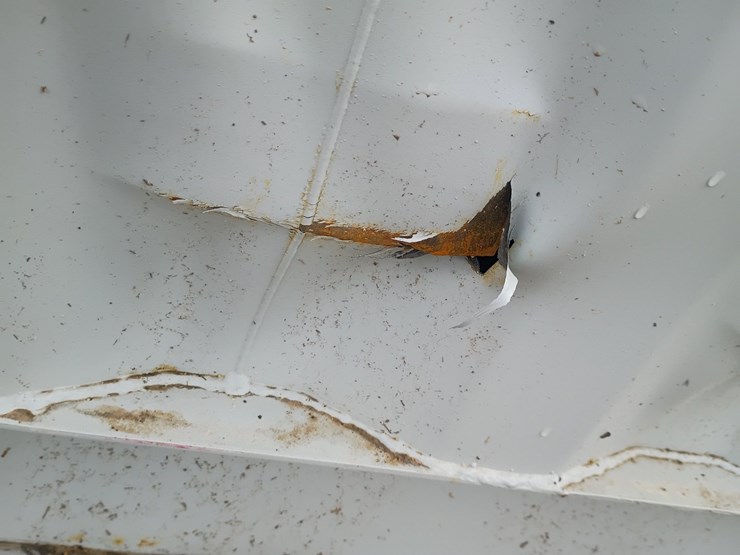 #l110-000-•-40ft-container-[damaged]-image-39