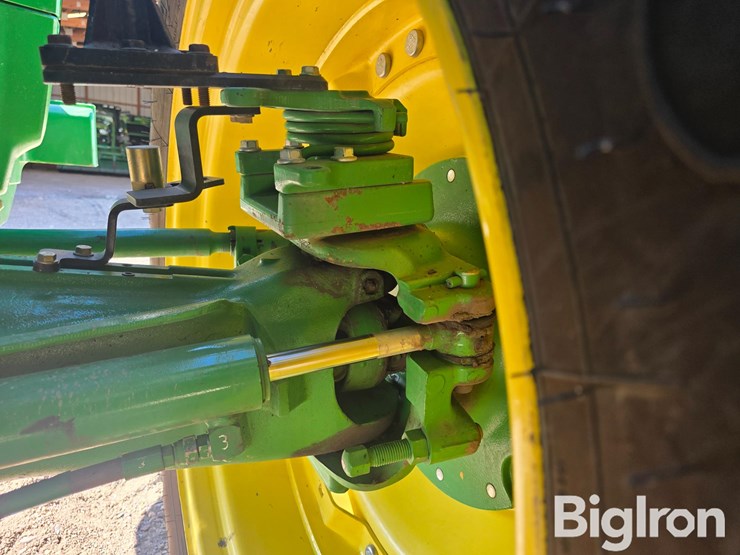 2012-john-deere-7215r-image-14