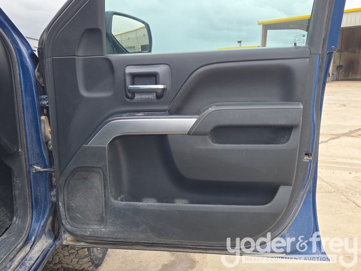 2015-chevrolet-silverado-1500-image-36