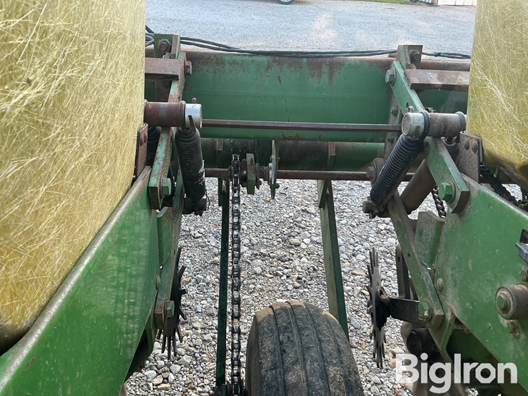 john-deere-7000-image-18