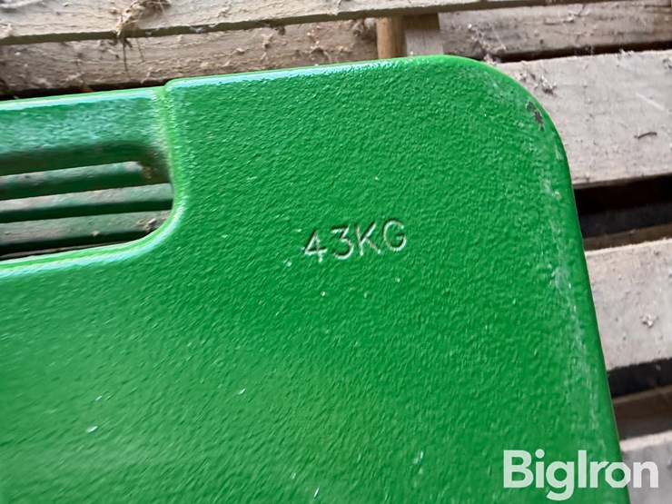 suitcase-weights-43kg-image-10