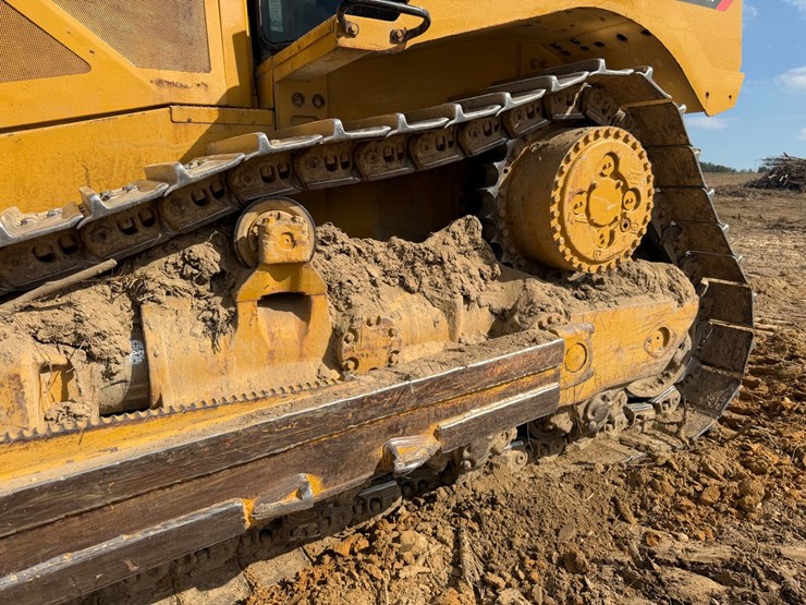 caterpillar-d8t-image-13