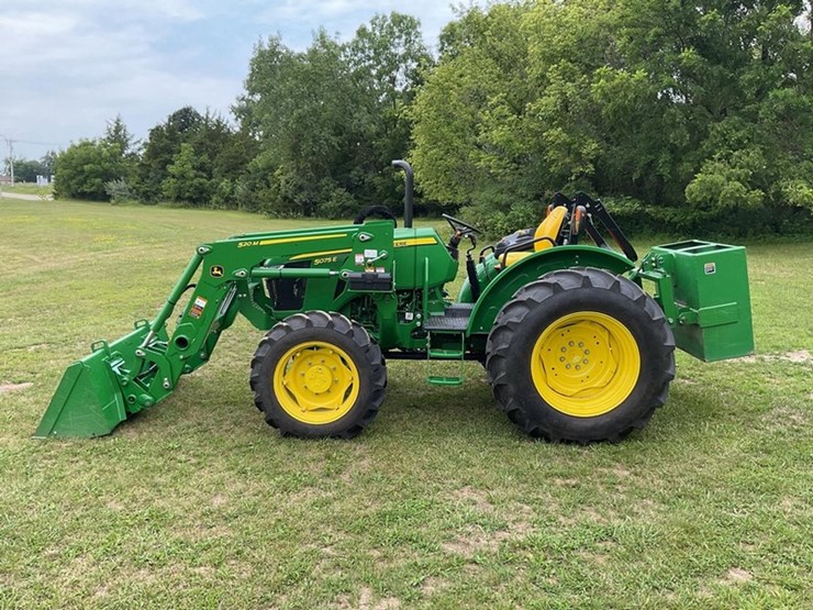 2025-john-deere-5075e-image-8