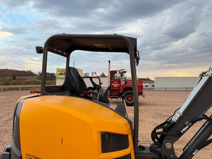 volvo-ecr40d-image-17
