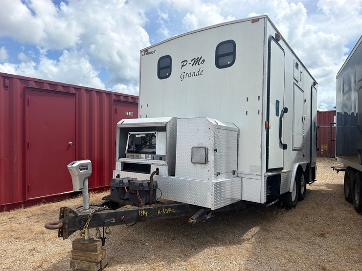 #46944-•-22ft-bathroom-trailer-|-no-title-image-1