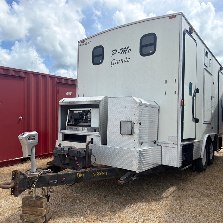 #46944 • 22FT BATHROOM TRAILER | NO TITLE