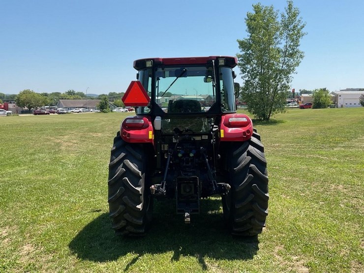 2020-case-ih-farmall-120c-image-6